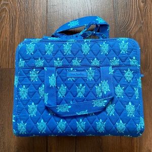 Vera Bradley Hanging Organizer in Marine Turtles